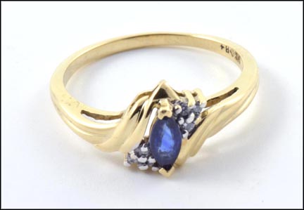 Sapphire and Diamond Ring in 14K Yellow Gold MAIN