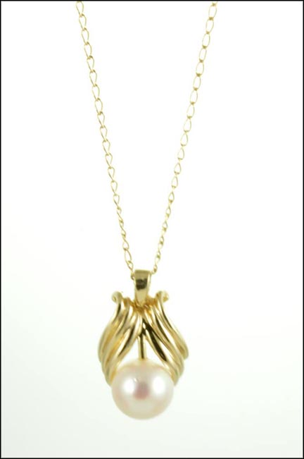 Pearl Necklace in 14K Yellow Gold LARGE