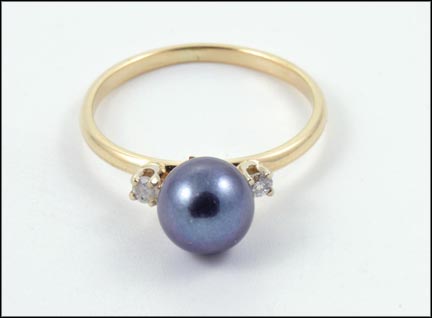 Black Pearl Ring in 14K Yellow Gold MAIN