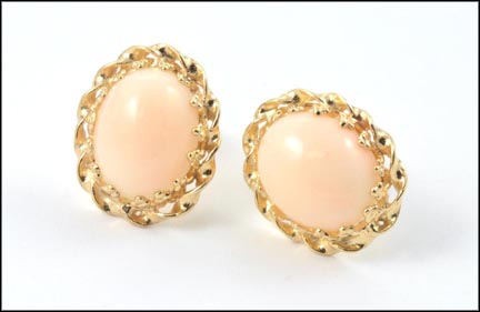 Coral Earrings in Yellow Gold MAIN