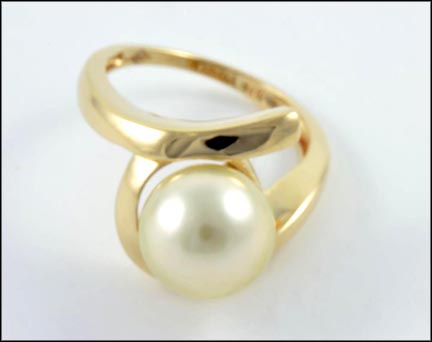 12mm Pearl Ring in 14K Yellow Gold MAIN