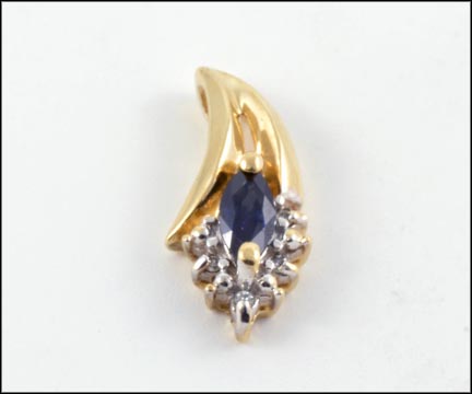 Sapphire Pendant in 10K Yellow Gold MAIN