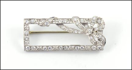 Diamond Rectangular Pin in Platinum MAIN