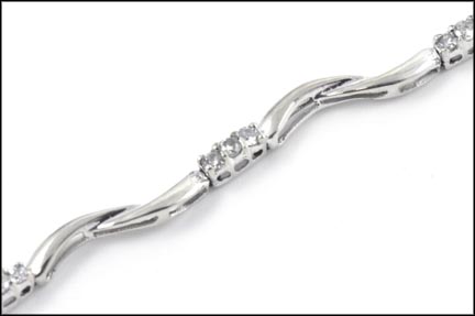Diamond Bracelet in 10K White Gold MAIN
