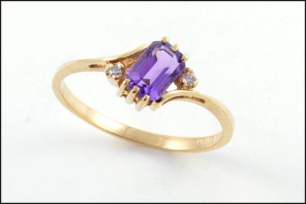 Amethyst Ring in 14K Yellow Gold MAIN