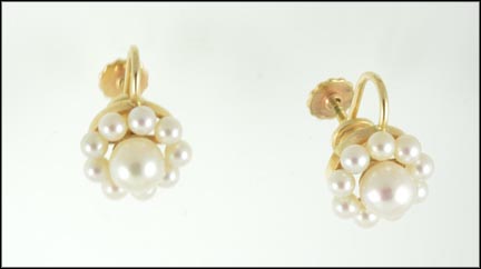 Pearl Cluster Screwback Earrings in 14K Yellow Gold MAIN