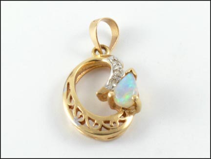 Opal Pendant in 14K Yellow Gold LARGE