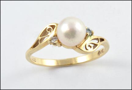 Pearl Ring in 14K Yellow Gold LARGE