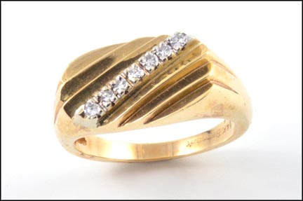 Ring with Diamonds in 14K Yellow Gold LARGE