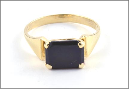Onyx Ring in 14K Yellow Gold MAIN