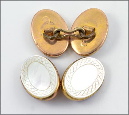 Mother of Pearl Oval Cufflinks in Yellow Gold LARGE