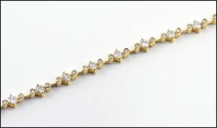 Diamond Bracelet in 14K Yellow Gold MAIN