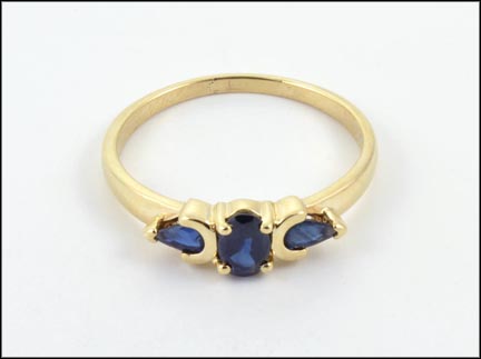 Sapphire Ring in 10K Yellow Gold LARGE