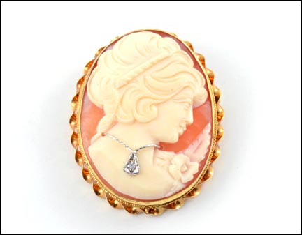 Cameo Pin or Pendant in 14K Yellow Gold LARGE
