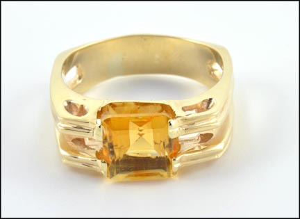 Men's Citrine Ring in Yellow Gold MAIN