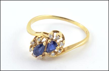 Sapphire and Diamond Ring in 14K Yellow Gold LARGE