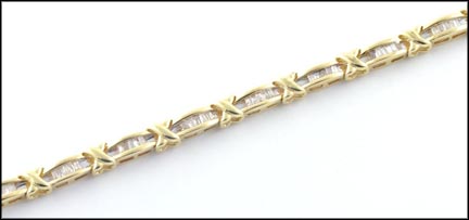 Diamond Bracelet in 10K Yellow Gold MAIN