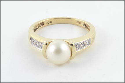 Pearl Ring in 10K Yellow Gold LARGE