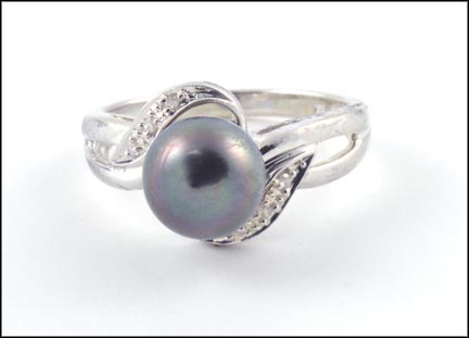 Gray Pearl Ring in 14K White Gold LARGE
