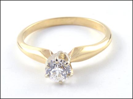 Diamond Engagement Ring in Yellow Gold MAIN