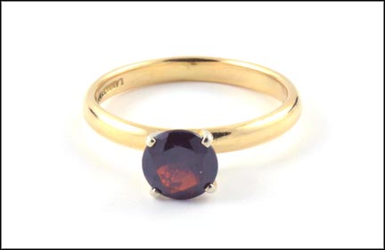 Garnet Ring in 18K Yellow Gold MAIN