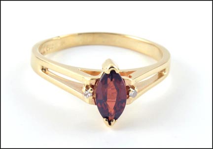 Garnet Ring in 14K Yellow Gold MAIN
