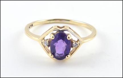 Amethyst Ring in 14K Yellow Gold MAIN