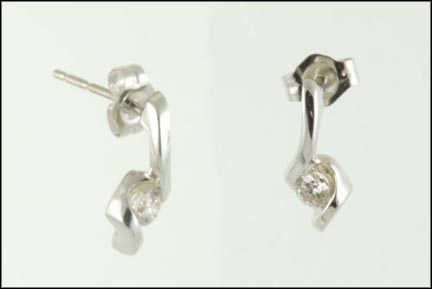Diamond Earrings in 14K White Gold LARGE