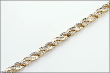 Diamond Bracelet in 14K Yellow Gold LARGE