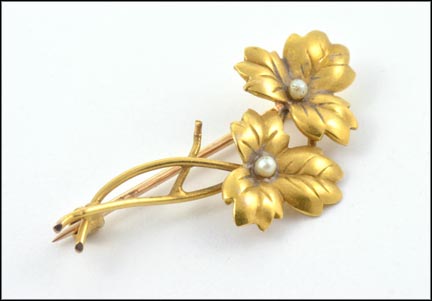 Double Flower Pin with Pearl in 10K Yellow Gold MAIN