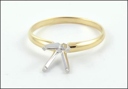 Solitaire Ring Mount in 14K Yellow Gold MAIN