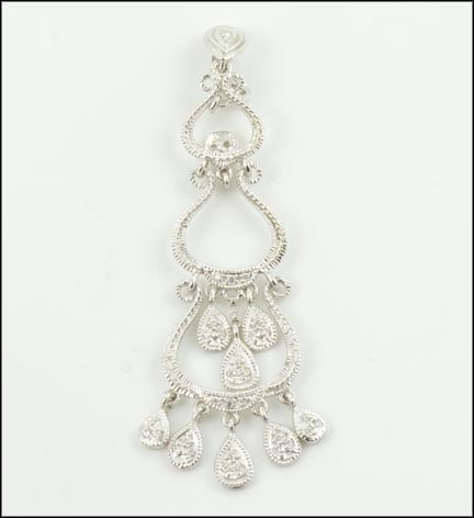 Chandelier Pendant in 18K White Gold MAIN