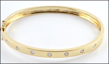 Diamond Bangle Bracelet in 14K Yellow Gold MAIN