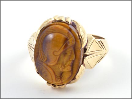 Tiger-Eye Cameo Ring 1940's in 10K Yellow Gold MAIN