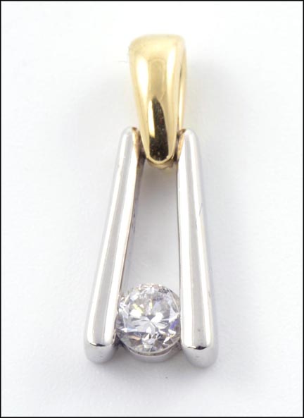 Diamond Pendant in Platinum and 18K Yellow Gold MAIN