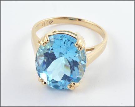 Blue Topaz Ring in 14K Yellow Gold LARGE