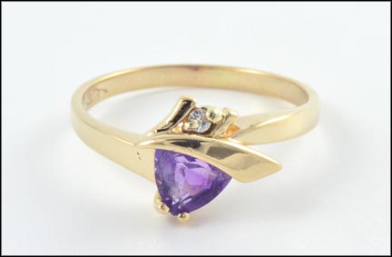Trillion-Cut Amethyst Ring in 14K Yellow Gold MAIN