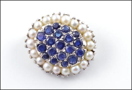 Oval Pearl and Sapphire Pin in White Gold LARGE