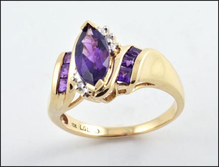 Amethyst Ring in 10K Yellow Gold MAIN