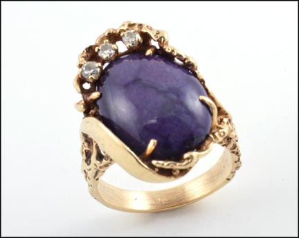 Cabochon Sugilite Ring in Yellow Gold MAIN
