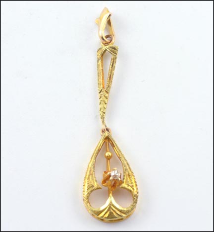 Lavaliere Pendant in 14K Yellow Gold MAIN
