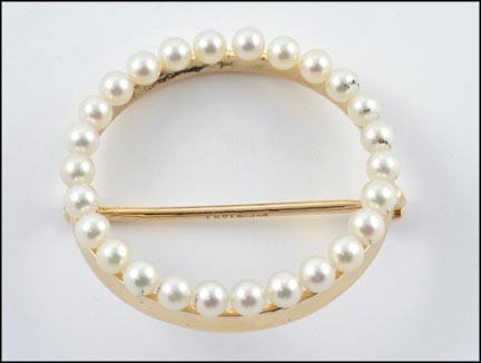 Pearl Circle Pin in 14K Yellow Gold MAIN