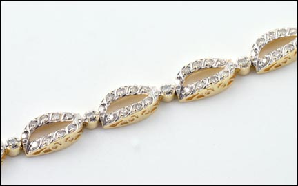 Diamond Bracelet in 14K Yellow Gold MAIN