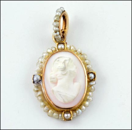 Cameo with Seed Pearls Pendant in 10K Yellow Gold LARGE
