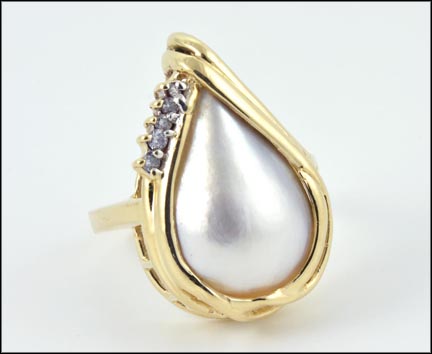 Mabe' Pearl Ring in 14K Yellow Gold LARGE