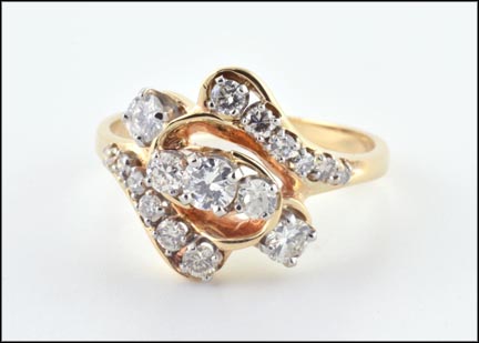 Diamond Cluster Ring in Yellow Gold LARGE