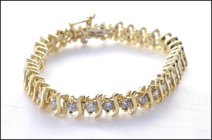 Diamond Tennis Bracelet in 14K Yellow Gold MAIN