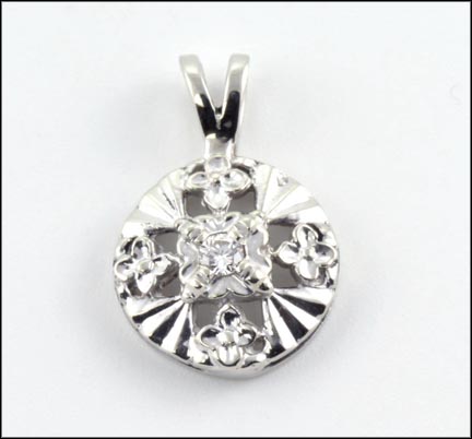 Diamond Pendant in White Gold MAIN