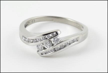 Diamond Ring in 14K White Gold LARGE
