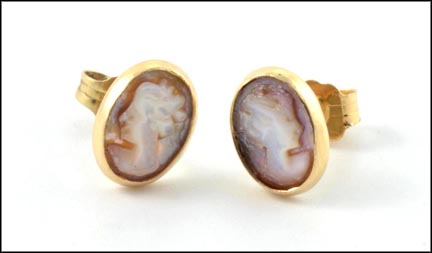 Mother Of Pearl Cameo Earrings in Yellow Gold LARGE
